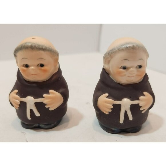 Vintage Goebel Friar Tuck Salt  And Pepper Shakers and 1956 Trinket Dish - Picture 9 of 16